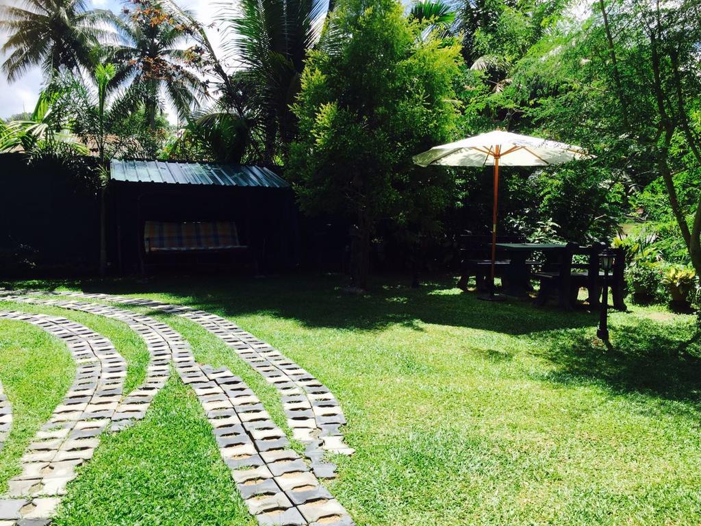 Villa Begonia Katugastota Ngoại thất bức ảnh