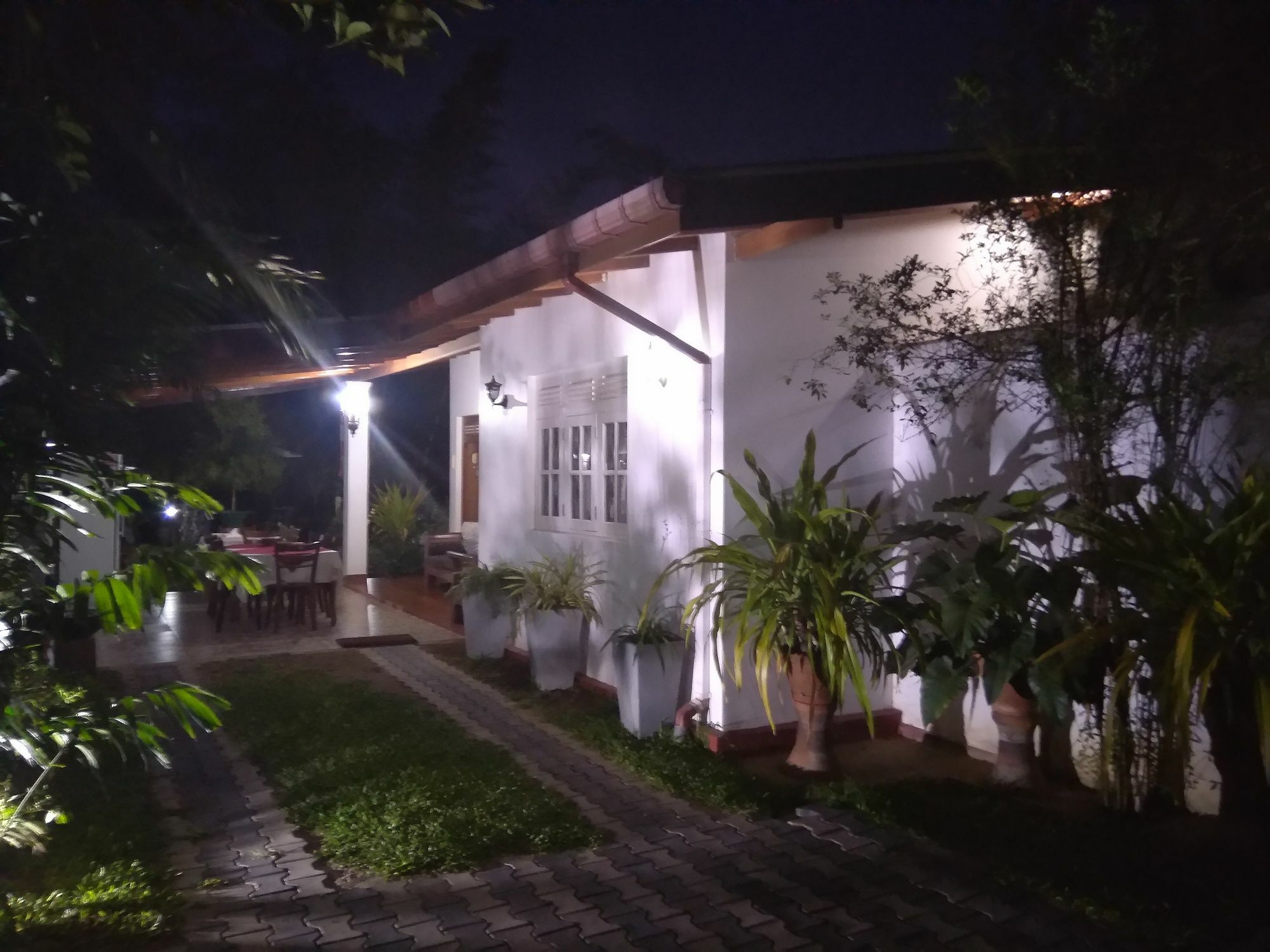 Villa Begonia Katugastota Ngoại thất bức ảnh